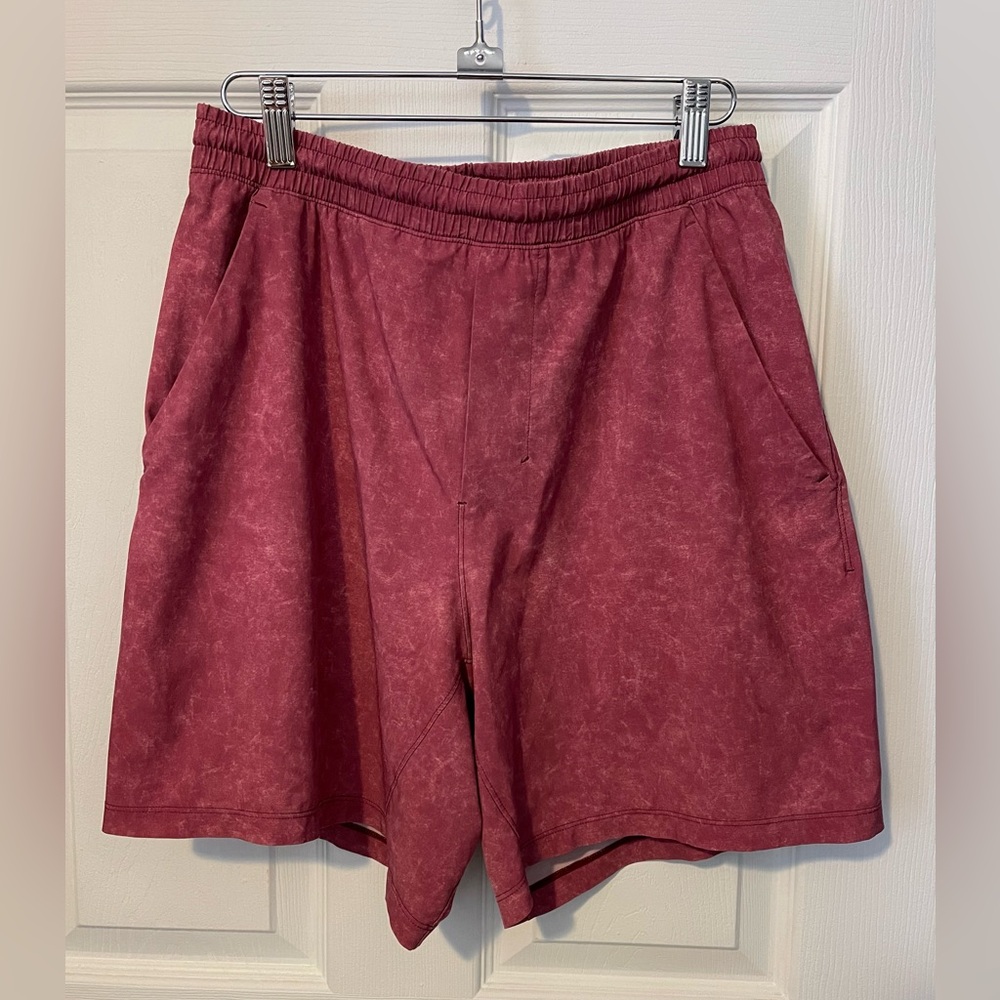 💃 LULULEMON Pace Breaker Lined Short Gravel Dust Cherry Tint Men’s M Athletic
